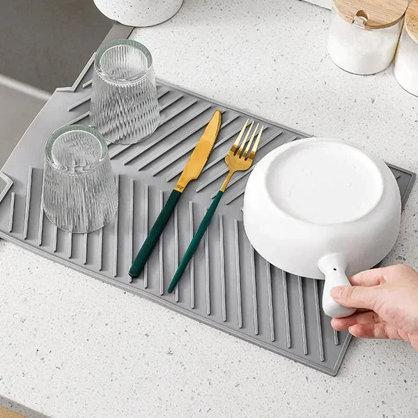 Silikon-Geschirrabtropfmatte mit Entwässerungsdesign