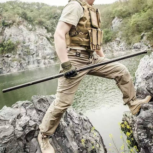 Taktischer Wanderstock für Outdoor-Aktivitäten