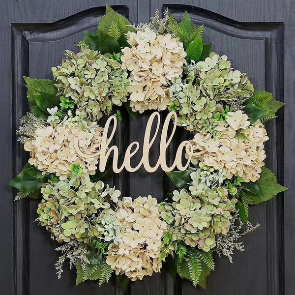 Grüner Hortensien-Kranz mit Hello-Schild