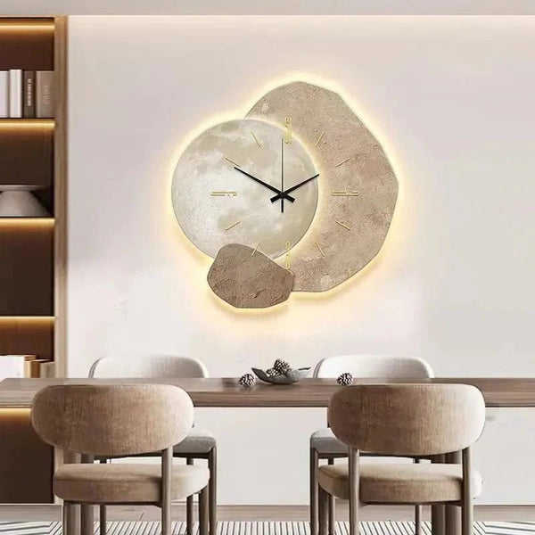 Minimalistische Wanduhr
