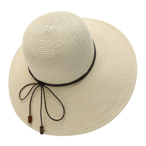 Breiter Sommerhut mit Krempe