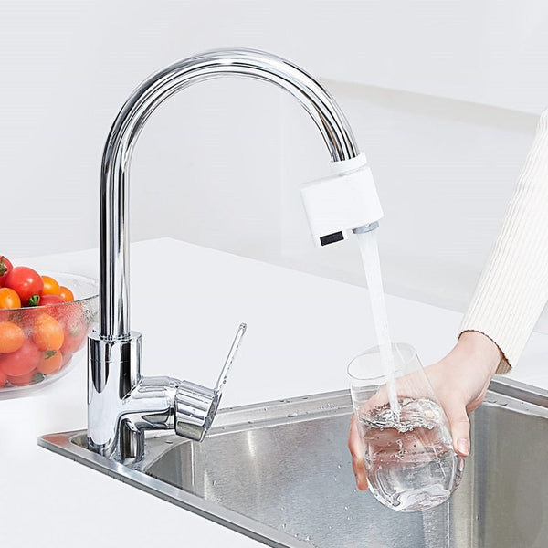 Intelligenter Wasserhahn mit Infrarot-Bewegungssensor