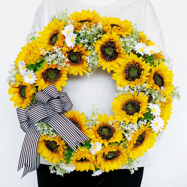 Sonnenblumen- und Gänseblümchenkranz