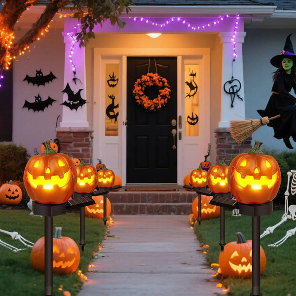 Beleuchtete Kürbis-Dekoration für Halloween-Wege
