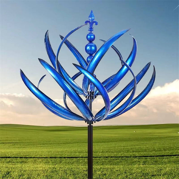 Dekoratives Windspiel aus Metall