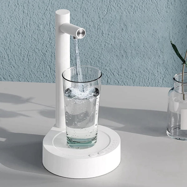 Tragbarer elektrischer Desktop-Wasserspender mit USB-Ladefunktion