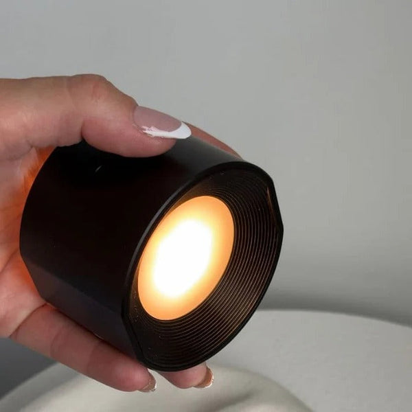Wiederaufladbare LED-Wandleuchte